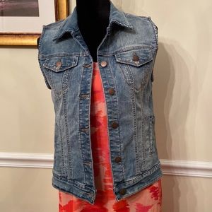 Washed blue denim vest